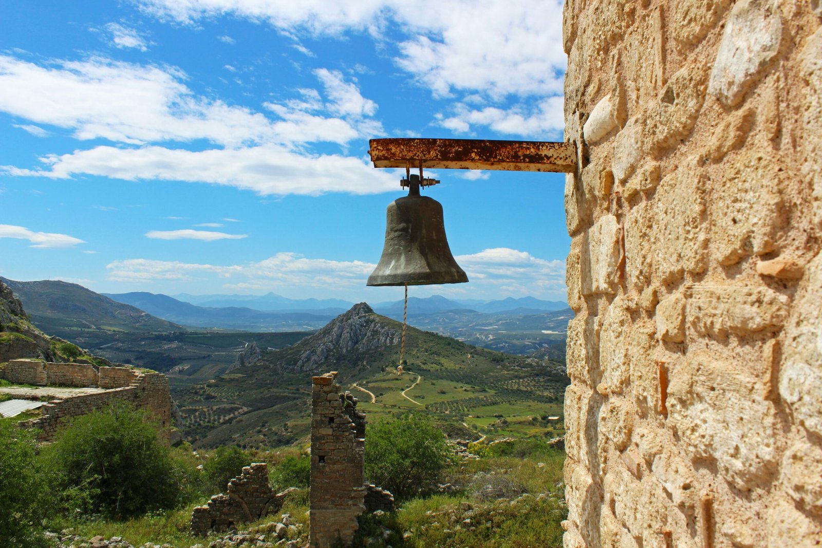 Wijn proeven in Nemea: bel