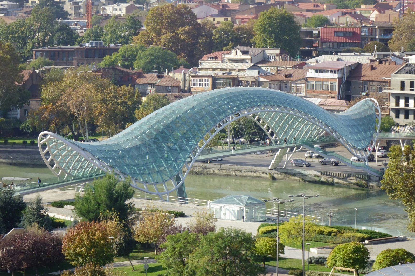 Varen rond Tbilisi: glass bridge