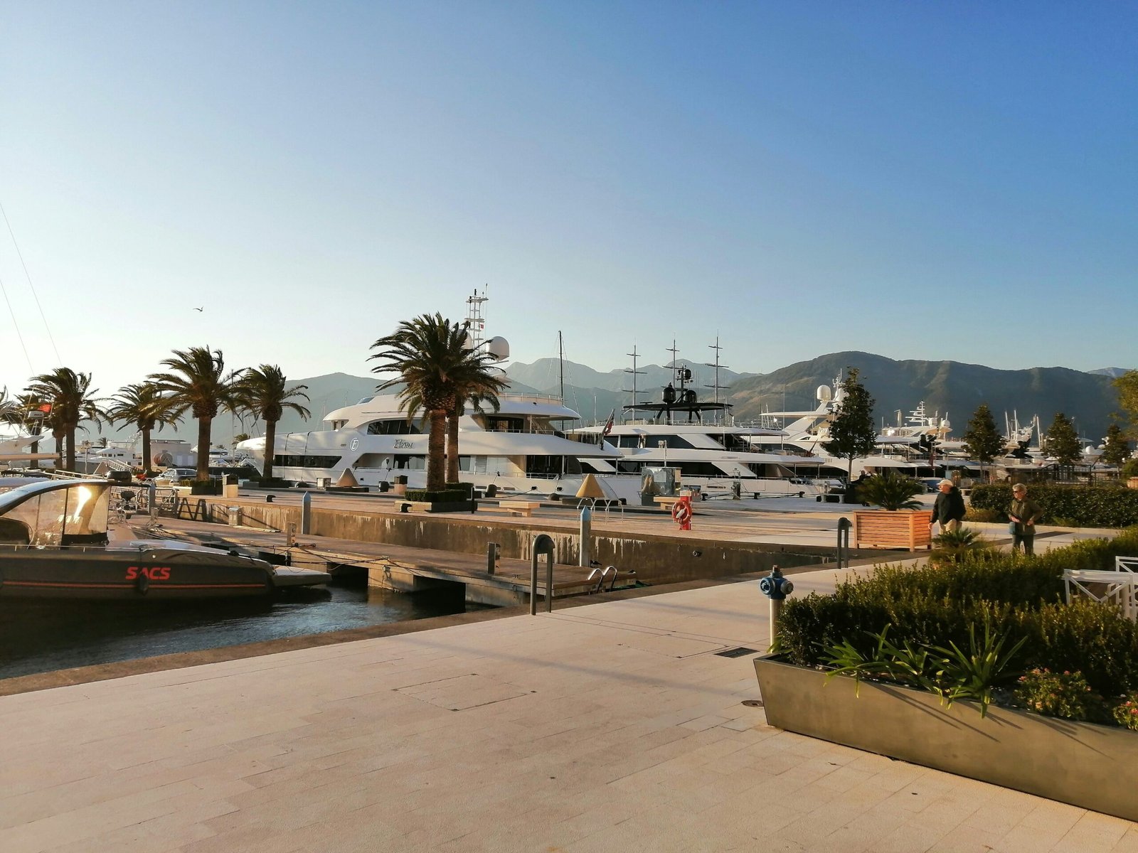 Rustige dagjes op het water bij Tivat en de ultieme balkan-vakantie