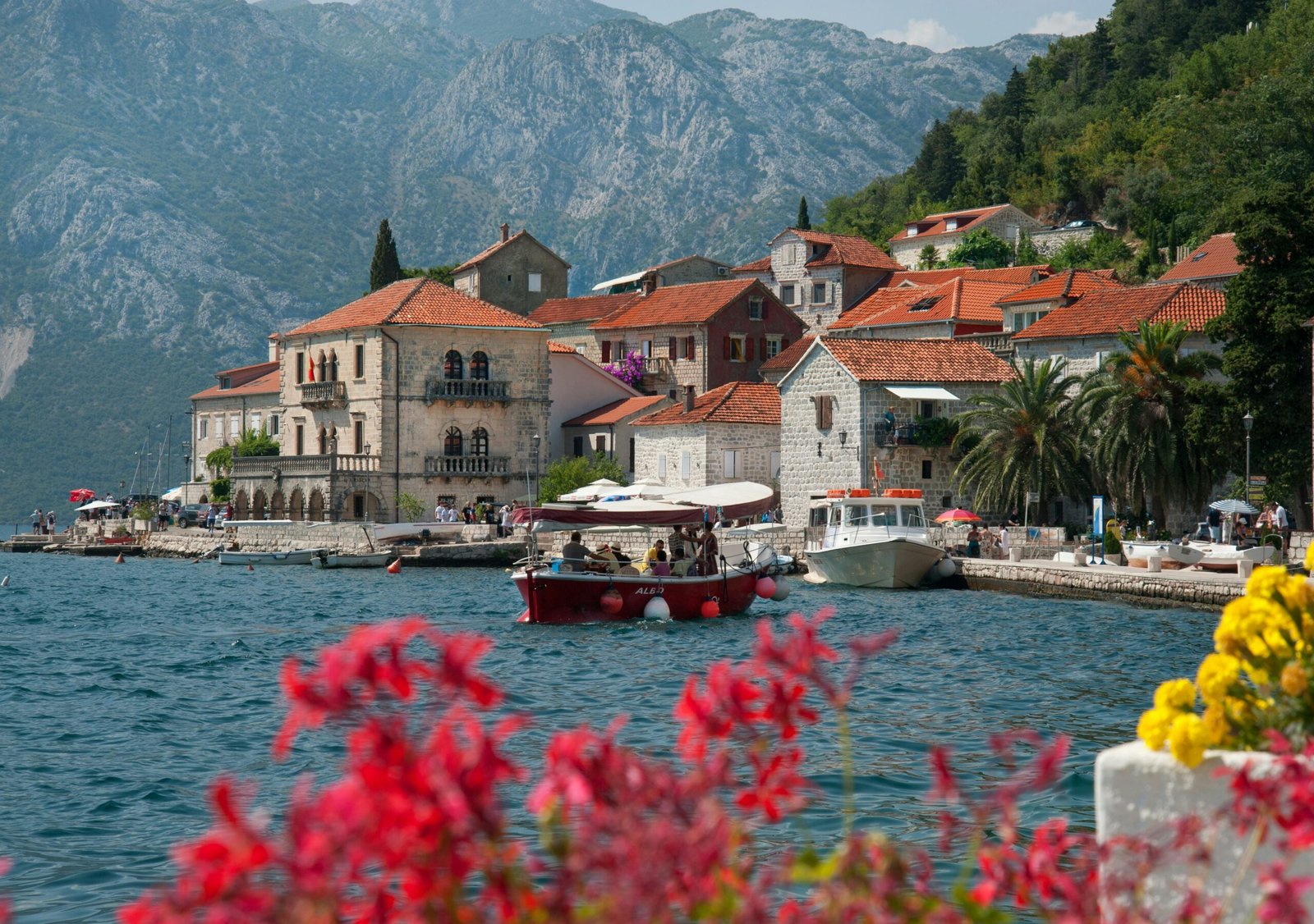 Een boot huren in Montenegro: top 5 locaties